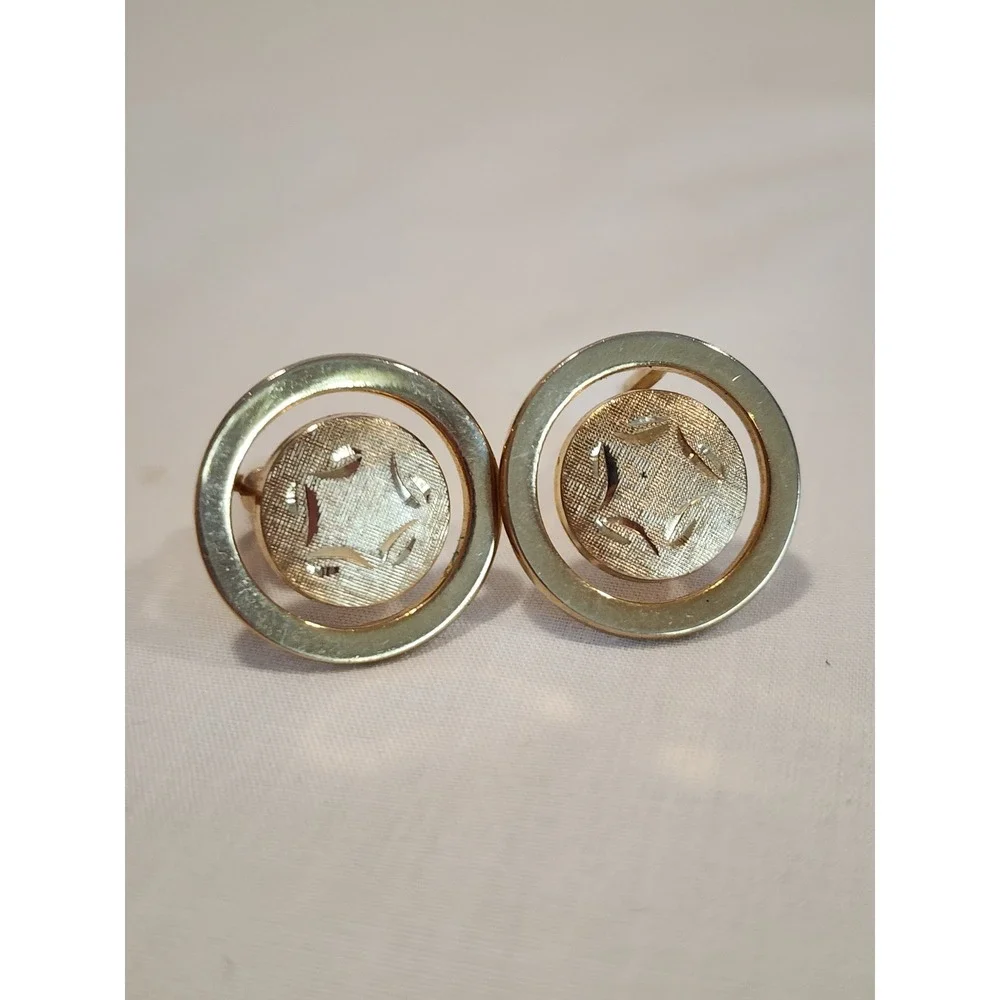 Vintage Swank Gold Tone Round Textured Starburst Mid Century Modern Cufflinks